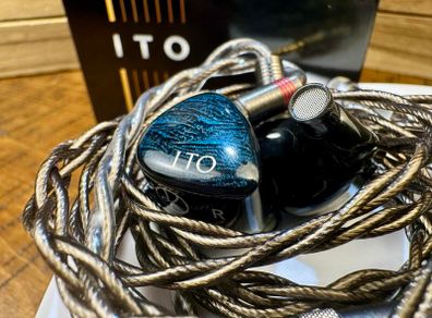 Dunu Koto Ito IEM