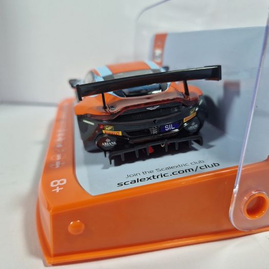 Scalextric C4655 Aston Martin Vantage GT3 (Gulf Edition) Slot Car  ( gt touring 24hr Endurance )