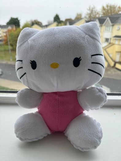 Sanrio Hello Kitty Plush Used Please look at the pictures