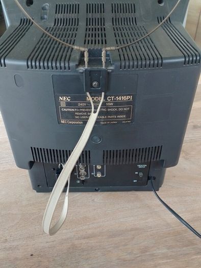 Japanese Retro gaming CRT television 14inch