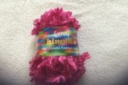 Wendy shimmer yarn red mix
