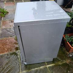 dish washer