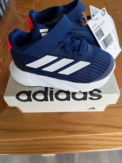 Adidas toddler runners size 5 UK