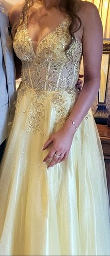 Beautiful Yellow Debs Dress