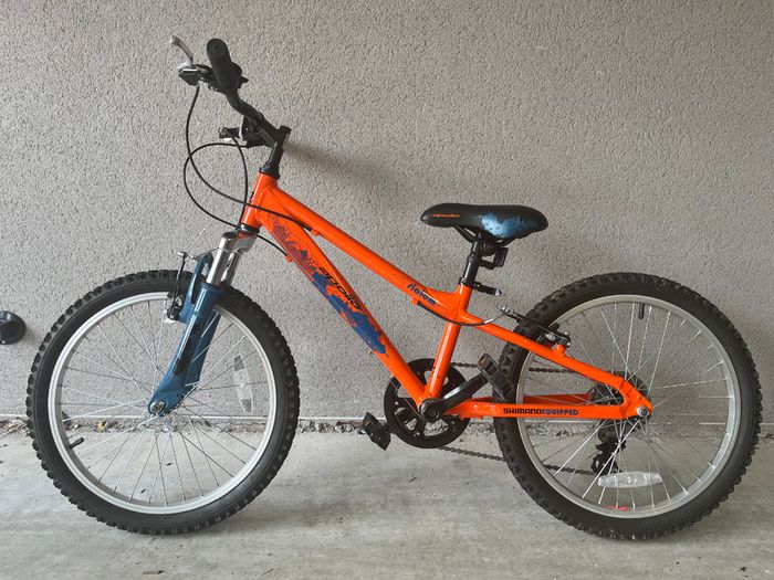 Apollo Slalom Junior Mountain Bike