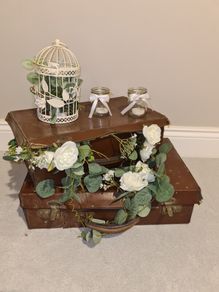 Vintage Suitcase Set for Rent