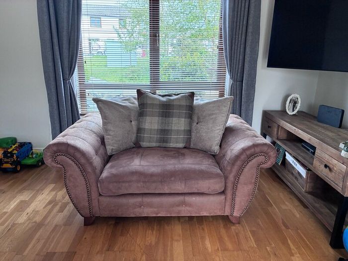 pillow back snuggle sofa / couch