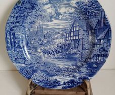 Wedgewood blue transferware plate, Dickens Coaching Days