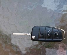 Audi a6 c6 ignation key 868 mhz. Breaking audi a6 c6 Sline 2.0tdi 6 speed manual breaking all parts bre blb brd