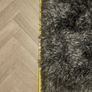Fluffy grey mat Image 4