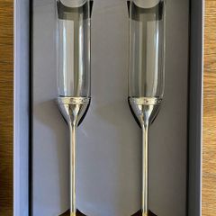 Vera Wang x Wedgewood champagne flutes