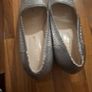 Silver low heeled pumps Image 5