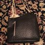 Beautiful Leather Bag Image 8