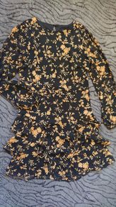 Black and Gold Floral Long Sleeve Dress. Size 10