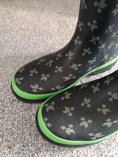 New.boys wellies.size3/eur35, 5