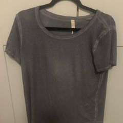 lululemon tee shirt