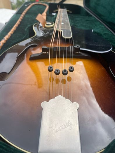 Kentucky KM 1000 Master Model Mandolin