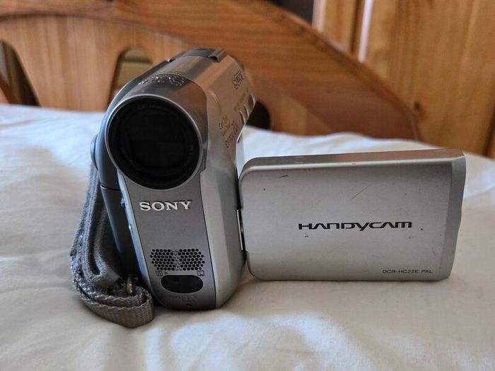 Handycam
