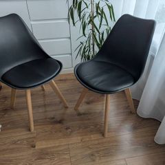 Set of two dining chairs