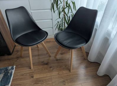Set of two dining chairs