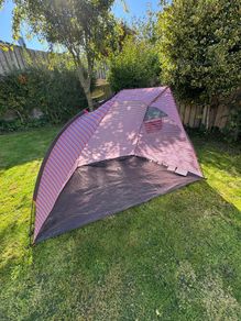 Beach tent