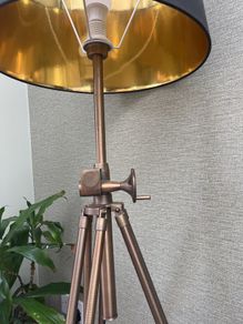 floor lamp