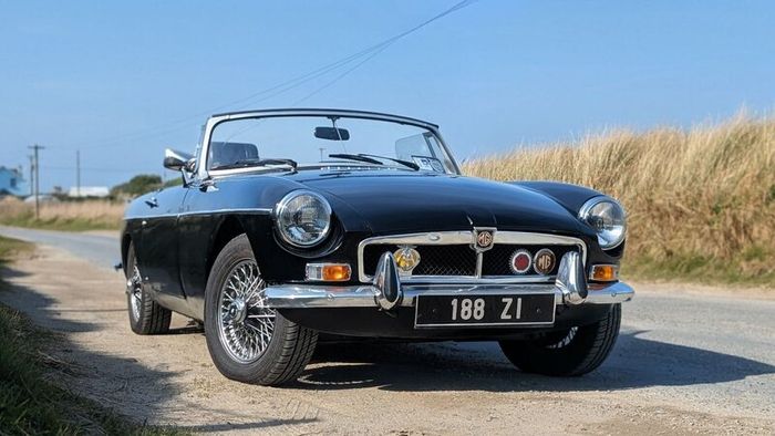 MGB  Coupe - 1973 (Black)