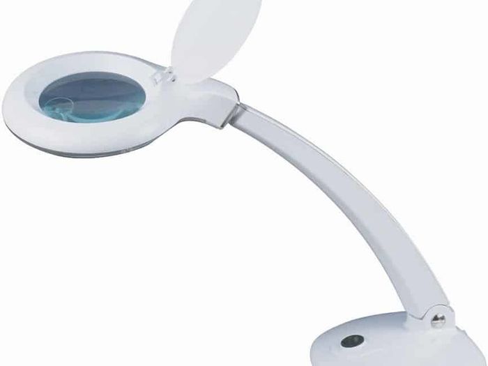 High Vision Energy Saving Magnifying Lamp Display Model