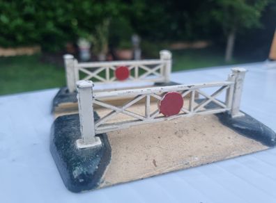 Hornby level crossing
