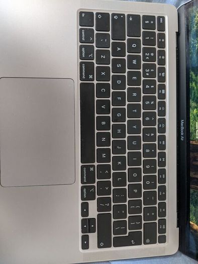 Apple MacBook Air