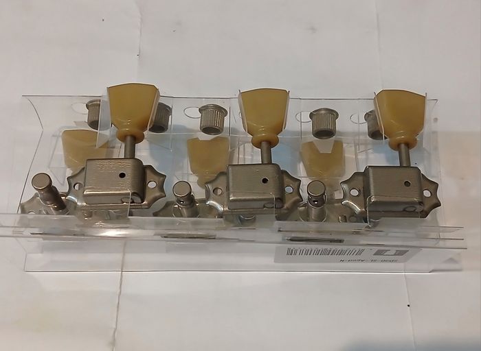 New Gotoh Guitar Tuners
