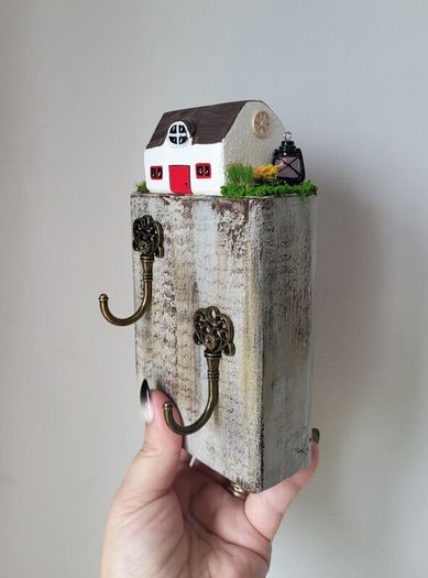 Handcrafted wooden key holder