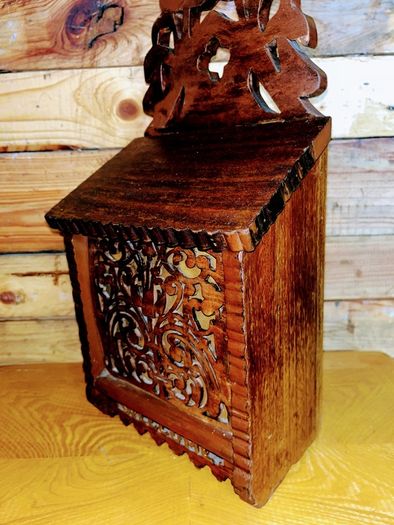 Victorian period  late 19th or early 20th century