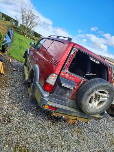 Toyota Lancruiser D4D breaking