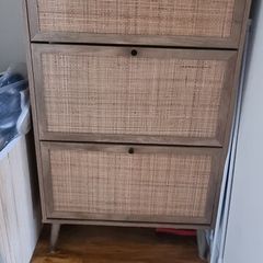 shoe stand
