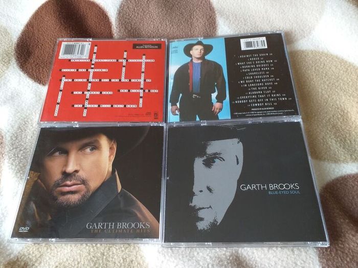 Garth Brooks.