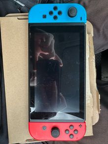 Nintendo Switch V2 32GB Red & Blue Joy-Con
