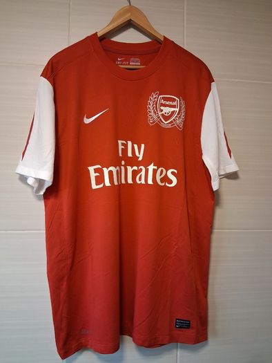 Arsenal Jersey. Official Arsenal Home Jersey From 2011. Authentic Original From The Time. Not A Modern Day Remake.