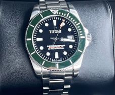 Titoni Seascoper 300 COSC green bezel