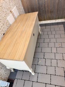 tv cabinet