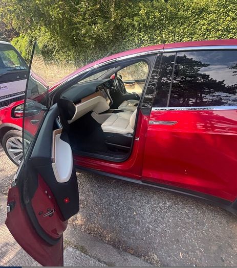 Tesla Model X 2020