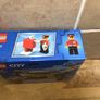 lego set no 60250 Image 2