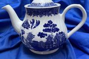 Barratts Blue Willow teapot