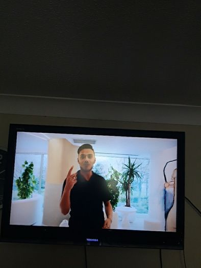 Toshiba High Definition television. HOMI. Like new.
