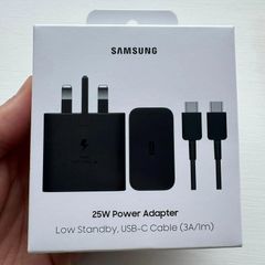 Original Fast Charger Samsung 25W USB C UK Mains Charger with USB C to C Cable Black/ New