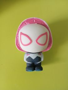 eraser marvel spider woman / figurine
