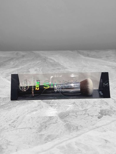 New Sigma Beauty F82 Round Kabuki Brush