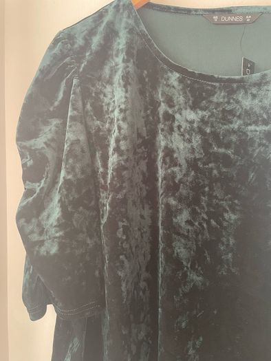 New - Velvet Ladies top forest green size 18