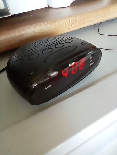Alarm clock radio