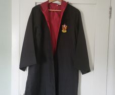 Harry Potter Gryffindor cape
